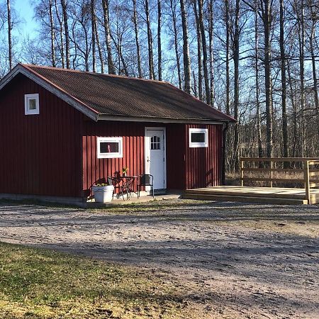 Villa Strandnaera Stuga Vaenersnaes Vargon Exterior foto